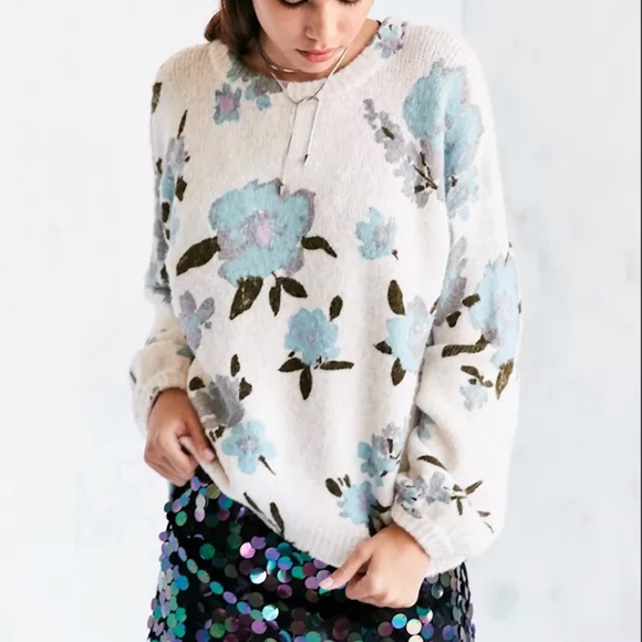 Kimchi Blue Urban Outfitters Floral Sweater M - Picture 1 of 4
